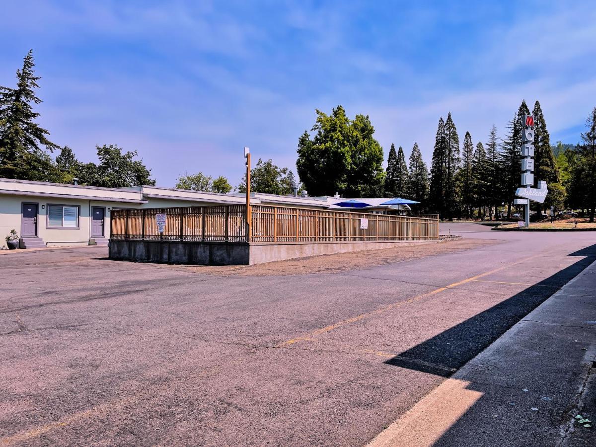 Ashland Motel - Oregon Exterior photo